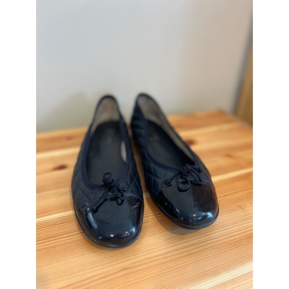 fs/ny Quilted Ballet Flats - Black Patent Leather Bow Detail